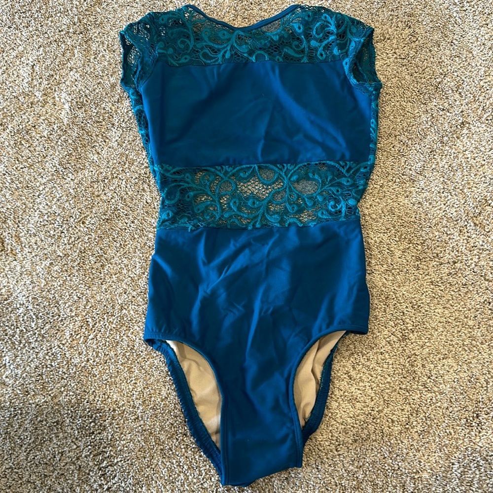SOEL brand dance leotard Size Child XL
